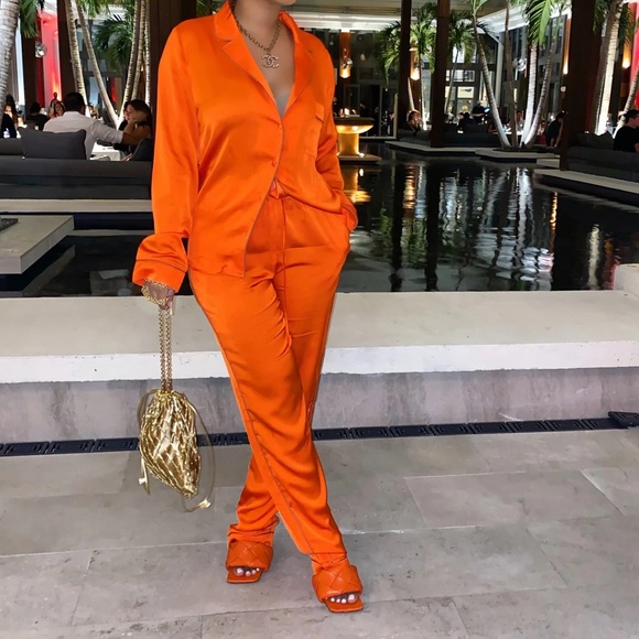 Minaa Monroe Other - Minaa Monroe pjs on a pj pant set orange size M